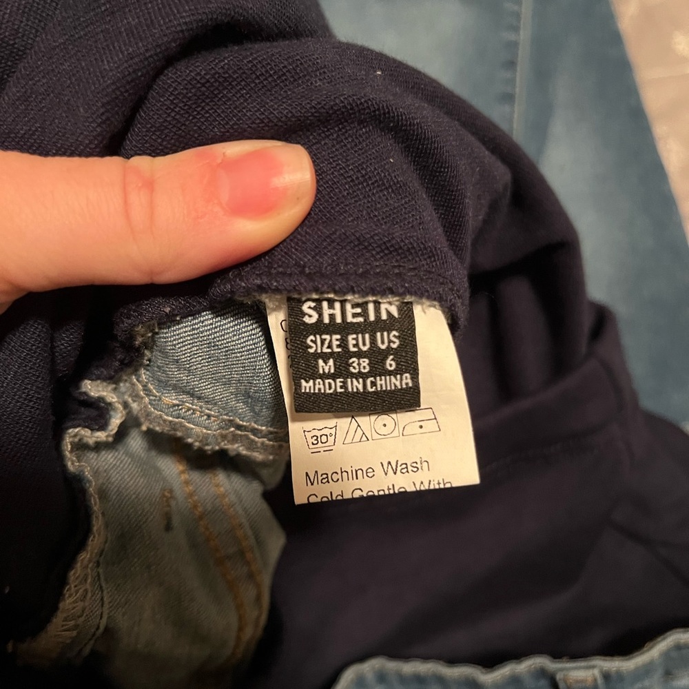 Maternity Jeans - Picture 7 of 8